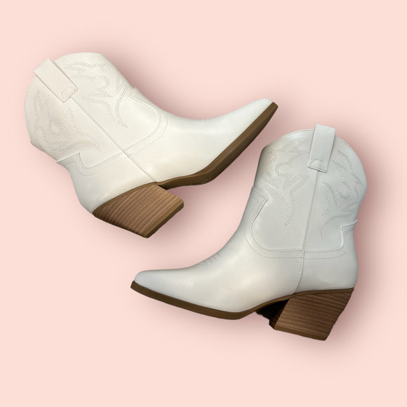 White Cowgirl Boots