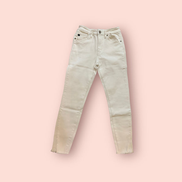 #84 Plain White Skinny Jeans