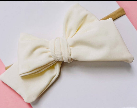 Cream Small Pinwheel Bow