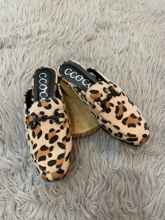 Leopard Print Buckled Mules